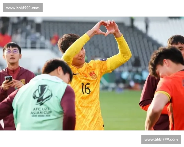 国足迎战乌兹别克斯坦生死较量检验新阵容与出线希望关键之夜成败